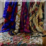 H01. Silk and polyester scarves. 